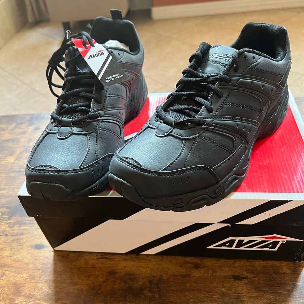 Avía- Avi-Verge Men’s Sneakers